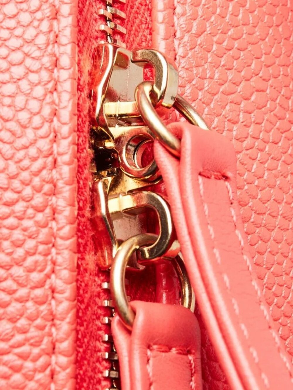 Chanel Red Quilted Caviar Leather Filigree Vanity Case Bag - Picture 6 of 12